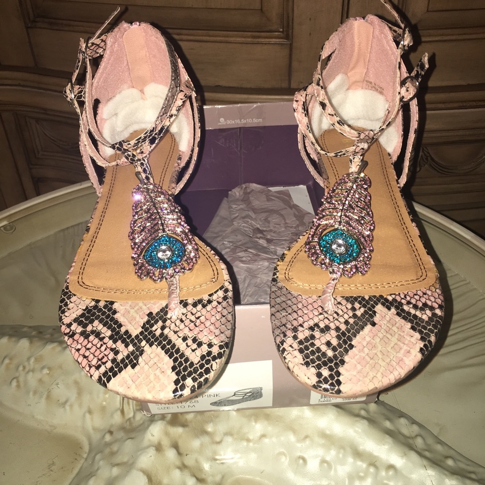 BAKERS PAWNEE SNAKE PRINT PINK SANDALS, NEW Sz 10M
